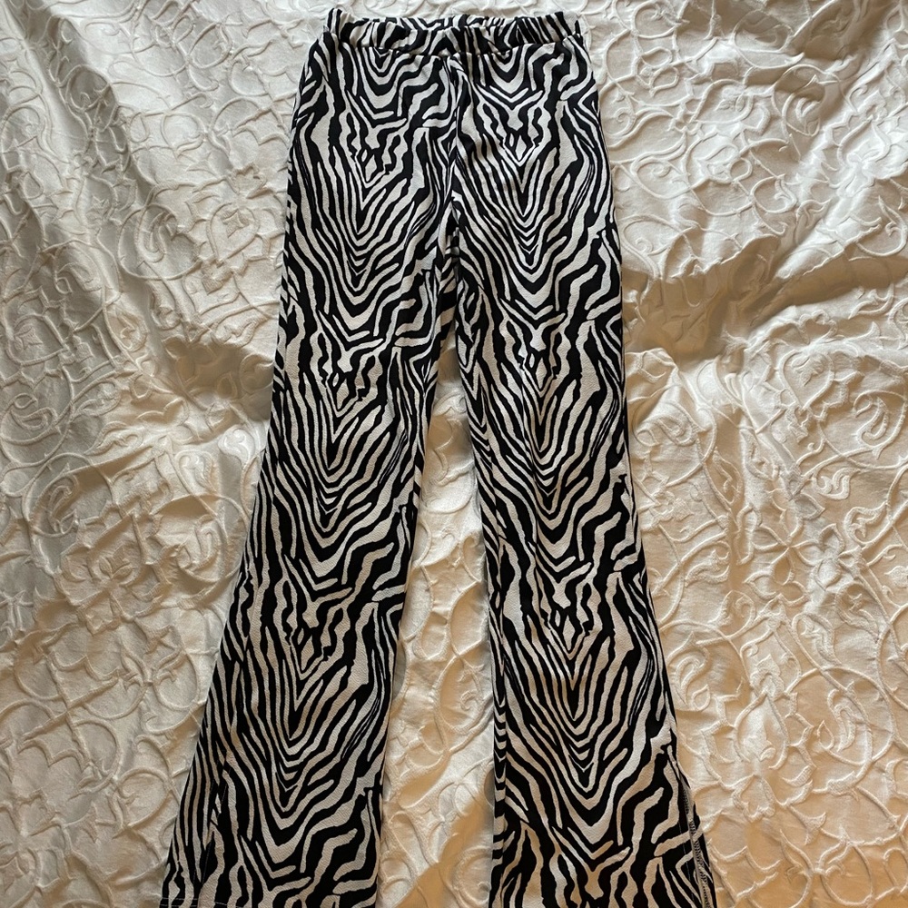 Black and white zebra pants